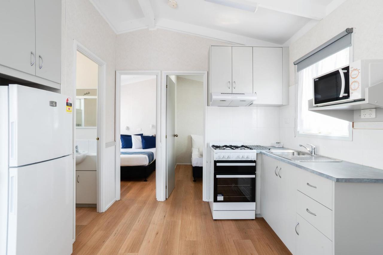Hotel Crestview Tourist Park Queanbeyan Esterno foto