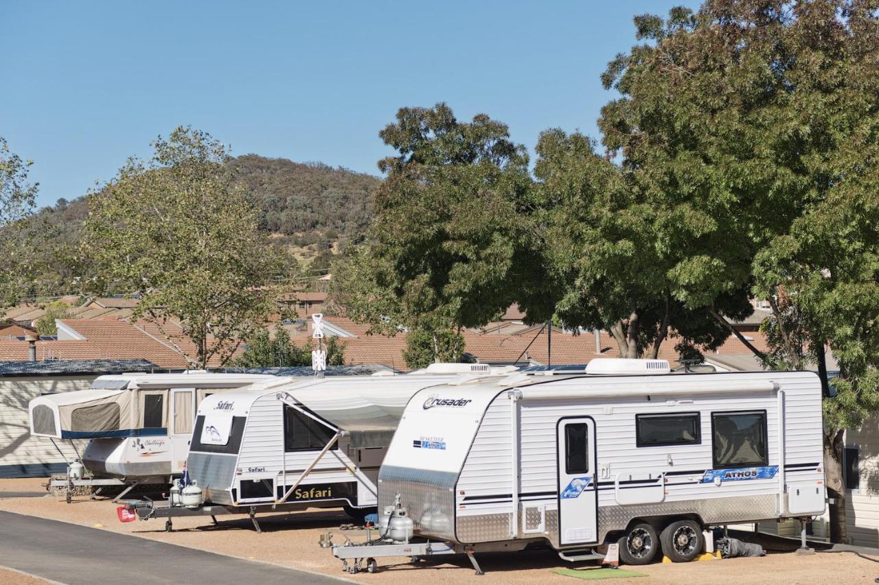 Hotel Crestview Tourist Park Queanbeyan Esterno foto