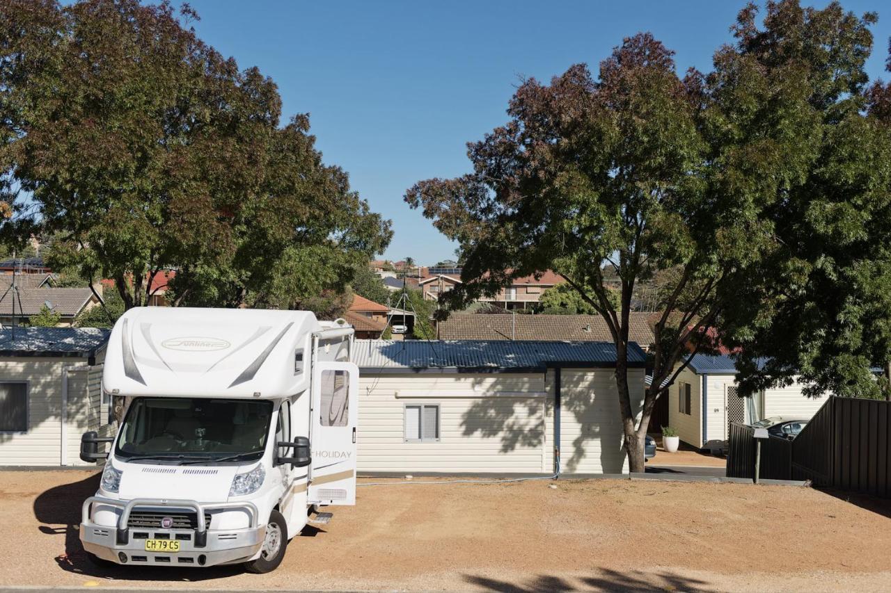 Hotel Crestview Tourist Park Queanbeyan Esterno foto