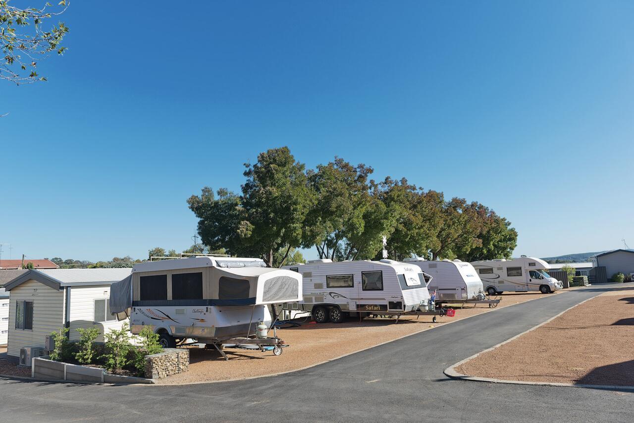 Hotel Crestview Tourist Park Queanbeyan Esterno foto
