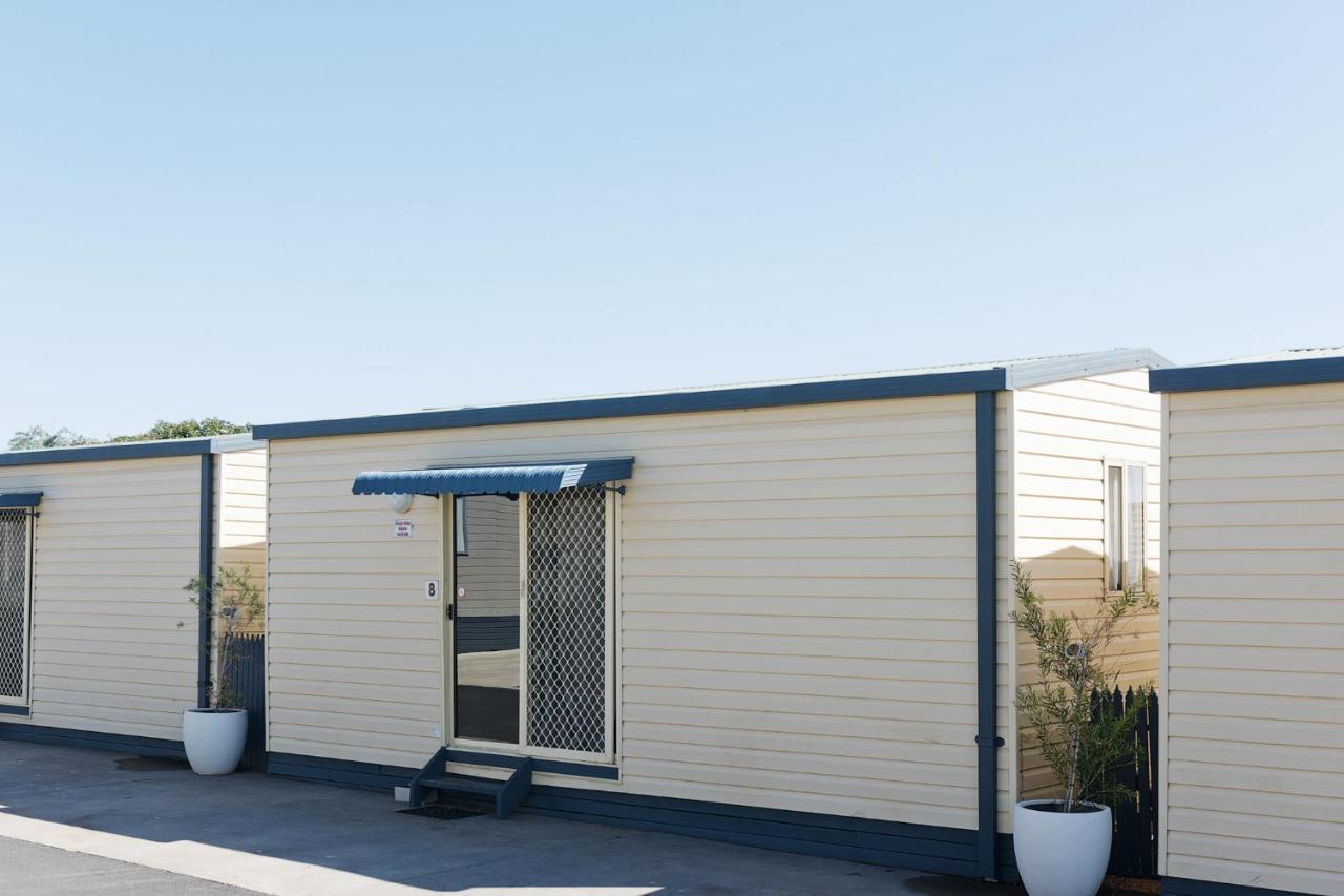 Hotel Crestview Tourist Park Queanbeyan Esterno foto