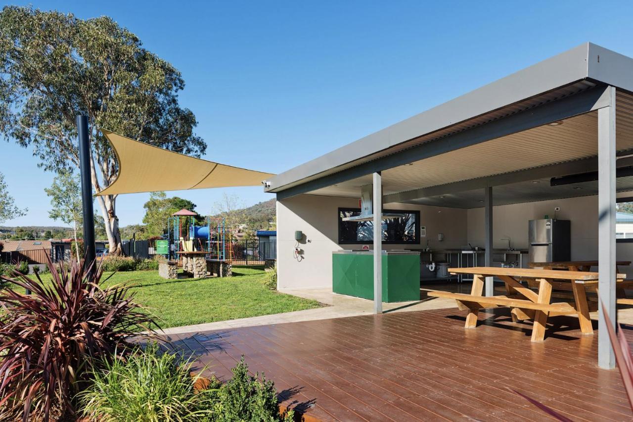 Hotel Crestview Tourist Park Queanbeyan Esterno foto